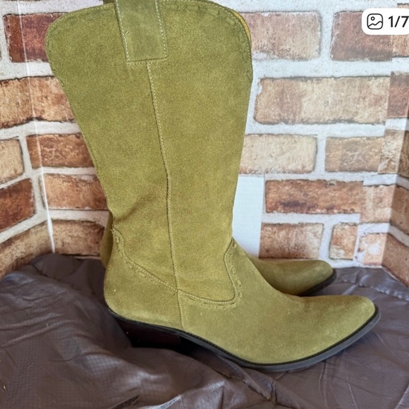 Gianni Bini Olive Ankle Boots - Picture 9 of 9